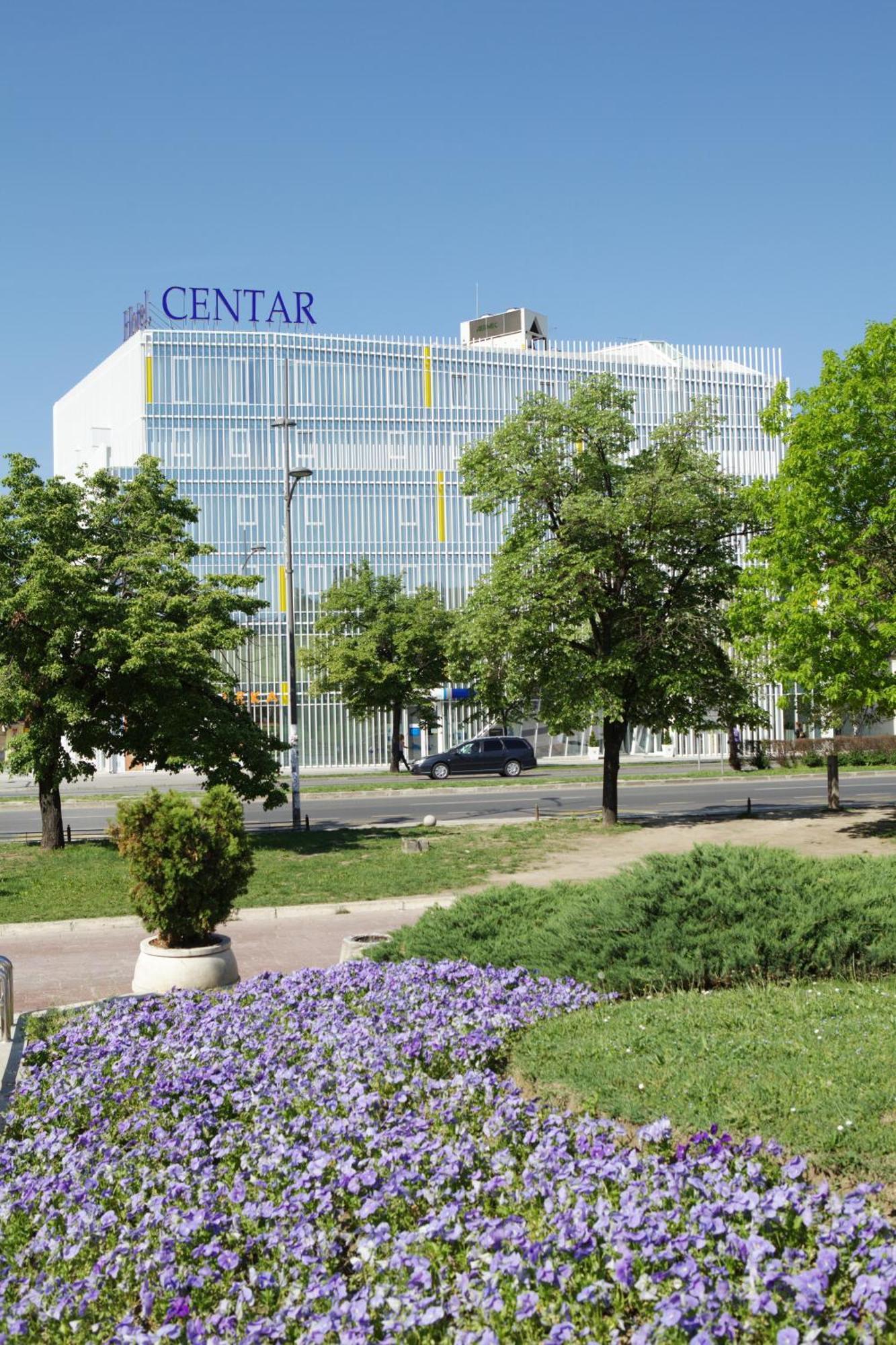 Garni Hotel Centar โนวีซาด ภายนอก รูปภาพ
